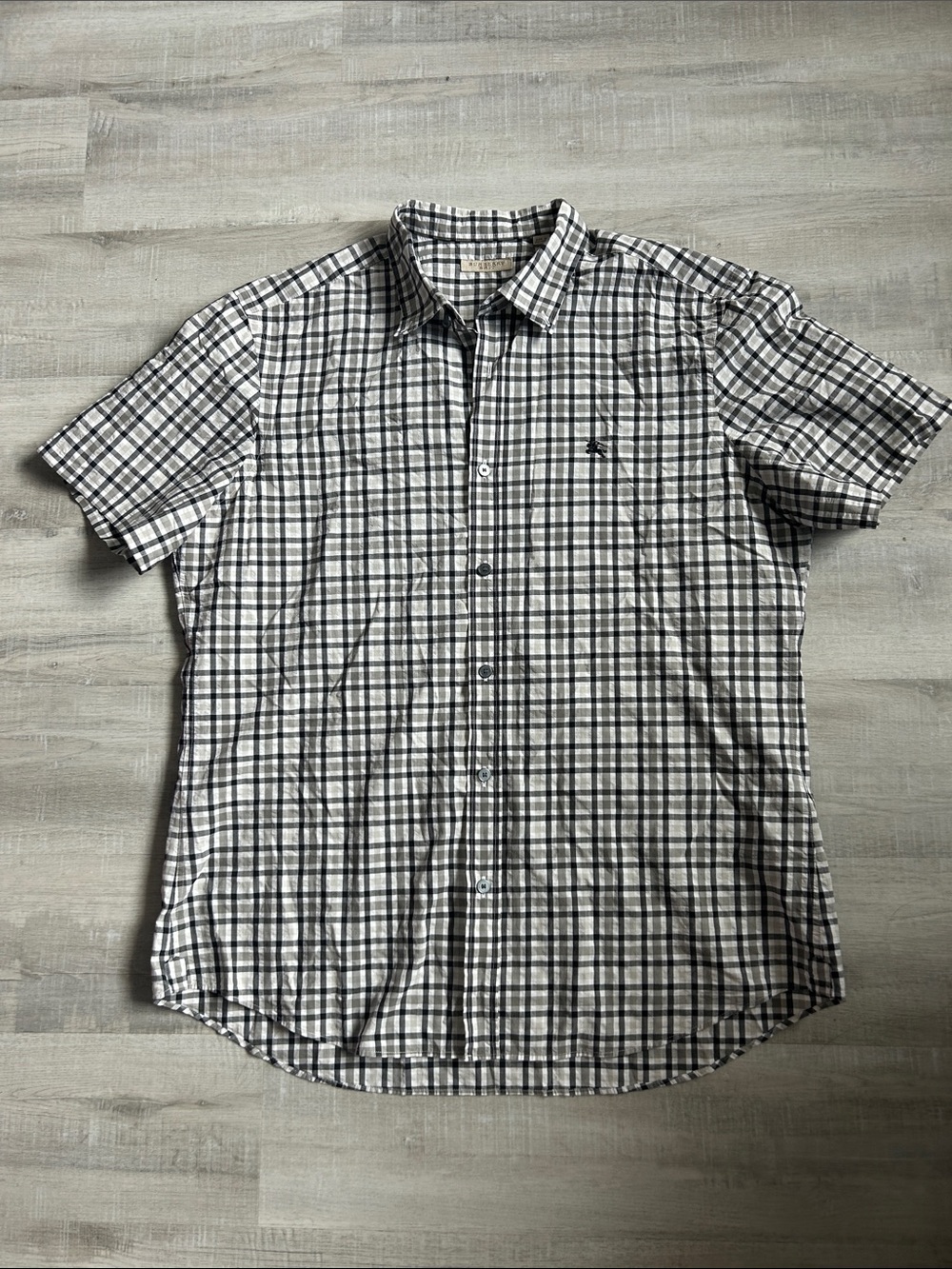 BURBERRY Men's Short Sleeve Plaid Button-Up Shirt - Grey &  beige color